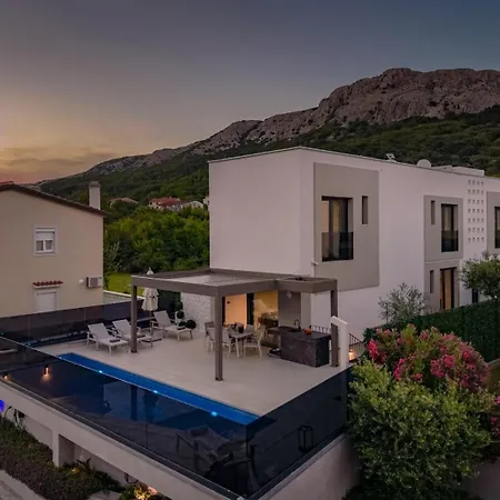 Sunset With Swimming Pool *