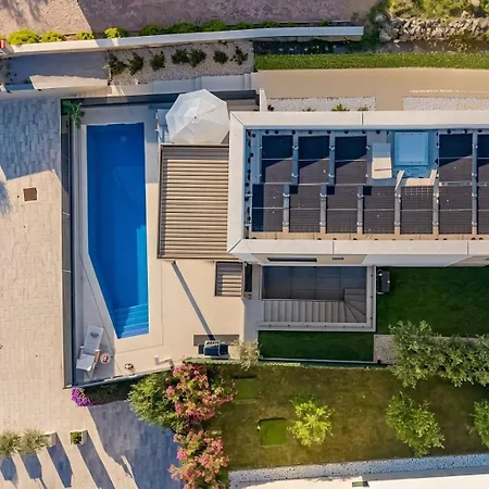 Villa Sunset With Swimming Pool
