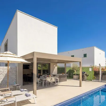 Sunset With Swimming Pool Villa